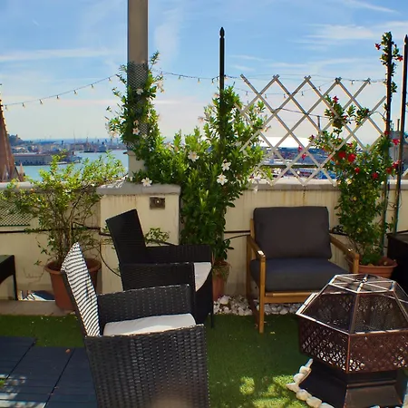 Lejlighed Terrazza Su - Attico Panoramico Vicino Acquario E Centro Citta
