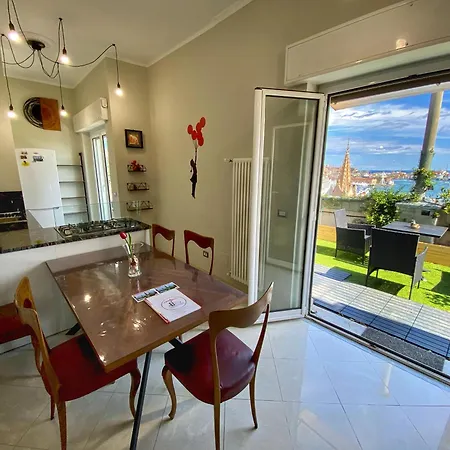 Terrazza Su - Attico Panoramico Vicino Acquario E Centro Citta Lejlighed *