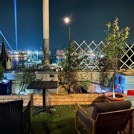 Terrazza Su - Attico Panoramico Vicino Acquario E Centro Citta Lejlighed