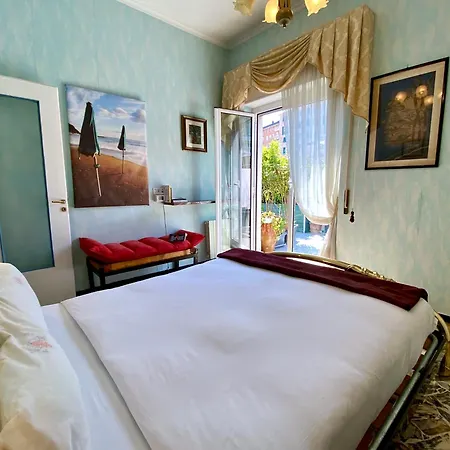Terrazza Su - 300sqm Rooftop Penthouse W Sea & Views - Close To Aquarium Daire