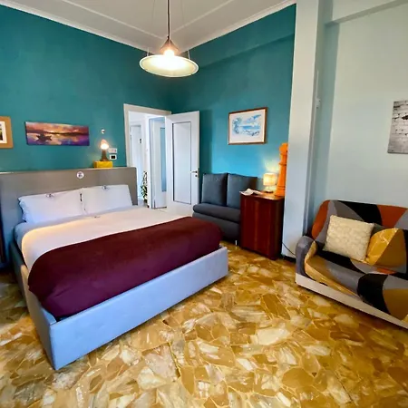 Terrazza Su - 300sqm Rooftop Penthouse W Sea & Views - Close To Aquarium Appartement *